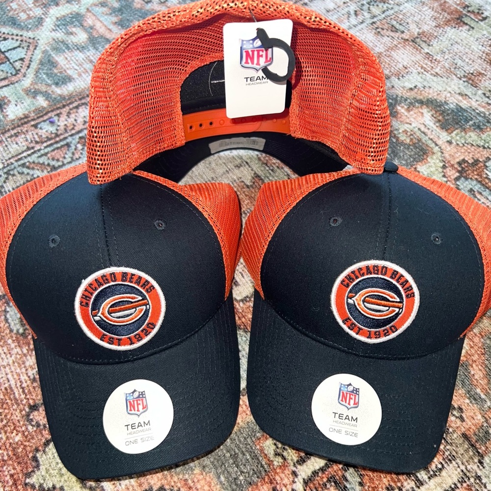 New with tags Chicago Bears Adjustable Cap One Size NFL TEAM APPAREL